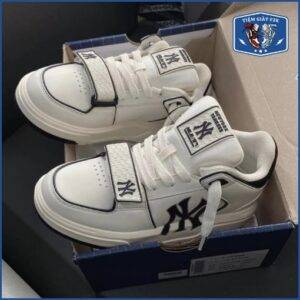 Giay Chunky Liner Mid Basic New York Yankees Tiem Giay F2K 2 1708346519 compressed